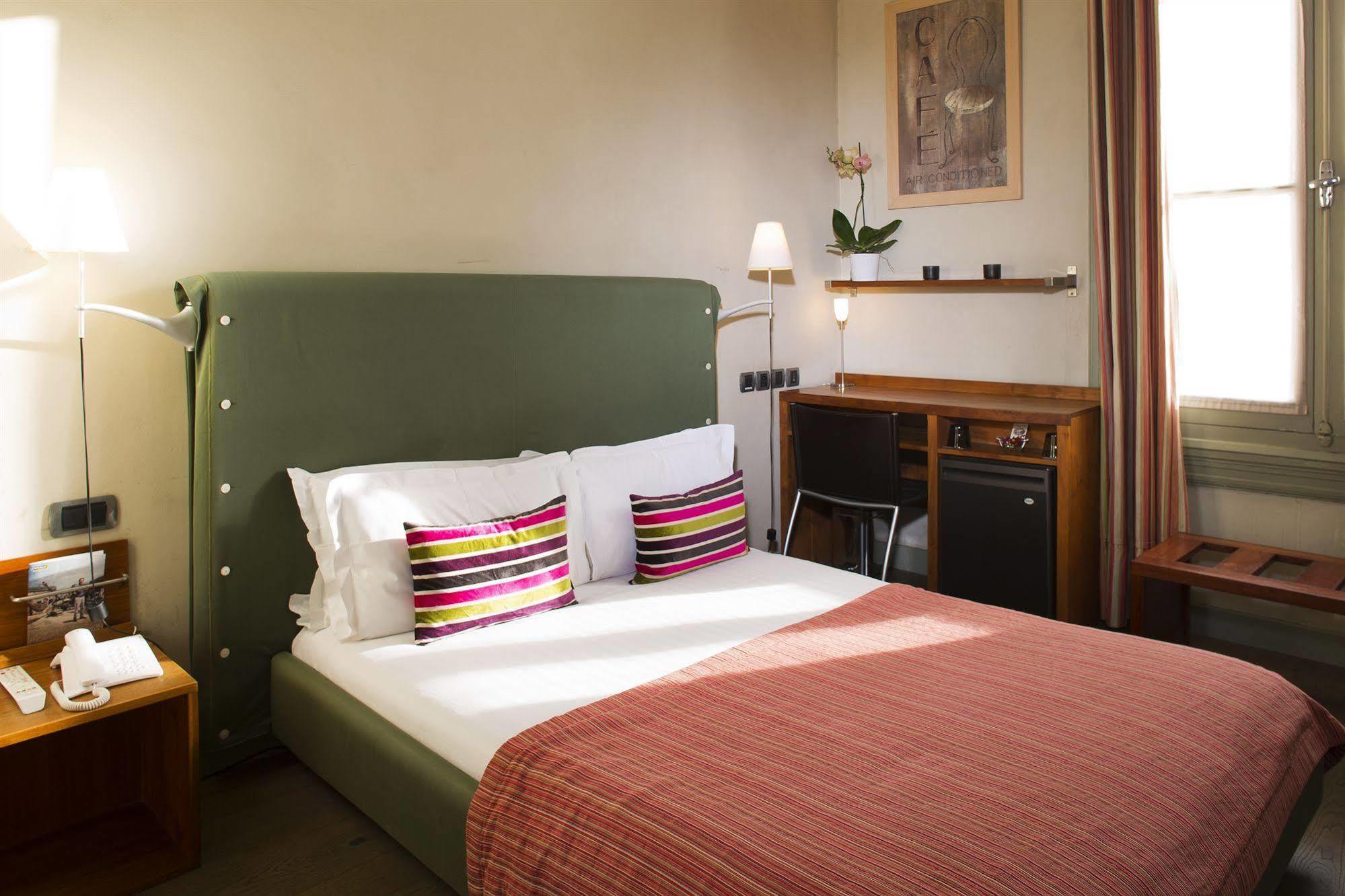 מונפלייה Hotel Des Arceaux מראה חיצוני תמונה